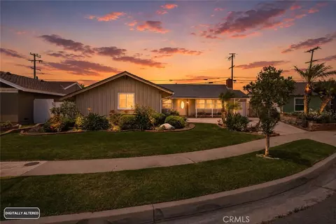 5941 Price Dr, Huntington Beach, CA 92649