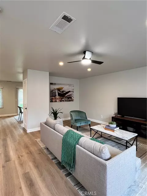 Living - 171 Racquet Club Dr, Compton, CA 90220 photo 1 of 2