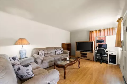 Living - 2725 Adriatic Ave, Long Beach, CA 90810 photo 1 of 2