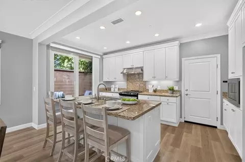 Kitchen - 268 Overbrook, Irvine, CA 92620 photo 5 of 5
