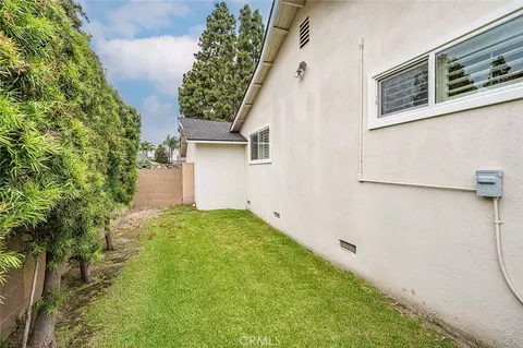 Exterior - 3574 Cortner Ave, Long Beach, CA 90808 photo 6 of 8