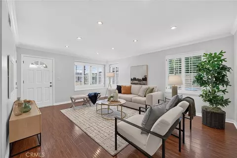 Living - 3574 Cortner Ave, Long Beach, CA 90808 photo 3 of 4