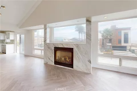 Living - 860 Mandalay Beach Rd, Oxnard, CA 93035 photo 6 of 12