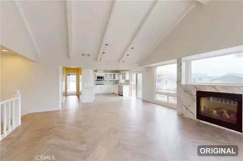 Living - 860 Mandalay Beach Rd, Oxnard, CA 93035 photo 8 of 12