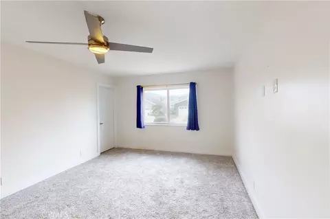 Bedroom - 860 Mandalay Beach Rd, Oxnard, CA 93035 photo 3 of 7