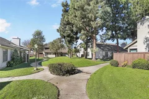 9060 Candlestick, Cypress, CA 90630 photo 18