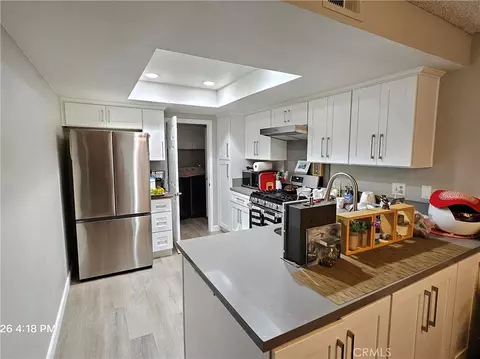 9060 Candlestick, Cypress, CA 90630 photo 6