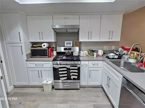 9060 Candlestick, Cypress, CA 90630 photo 7