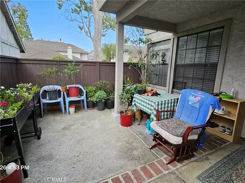 9060 Candlestick, Cypress, CA 90630 photo 3