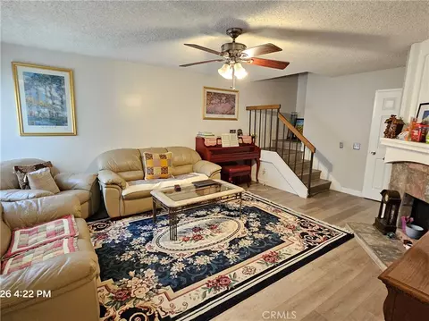 9060 Candlestick, Cypress, CA 90630 photo 11