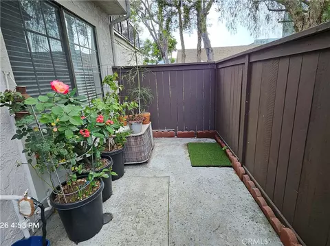 9060 Candlestick, Cypress, CA 90630 photo 4