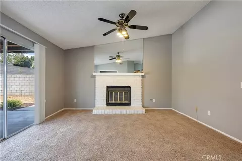 Living - 9330 Westeria, Bloomington, CA 92316 photo 8 of 11