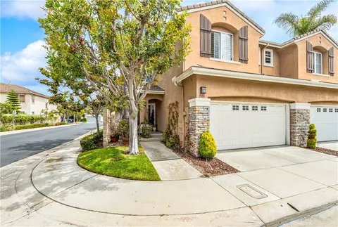 7651 Park Field Cir, Huntington Beach, CA 92648