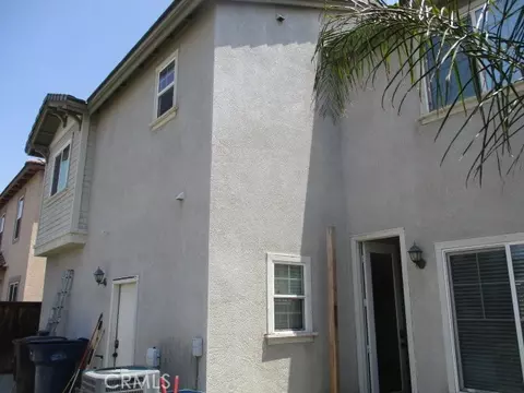Exterior - 1675 Gilliam Ct, Riverside, CA 92501 photo 6 of 10