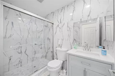 Bath - 538 E 222nd, Carson, CA 90745 photo 1 of 5