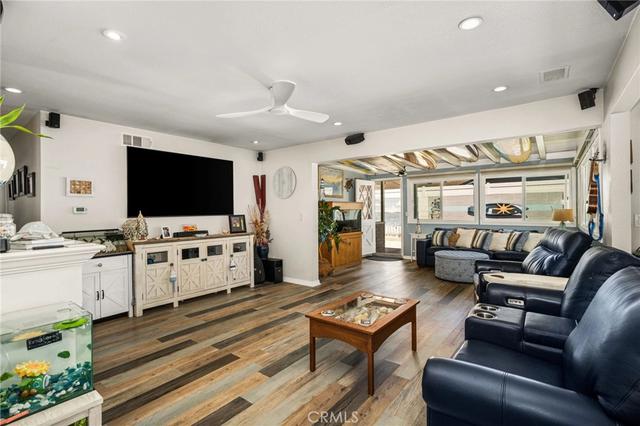 15732 Swan Ln, Huntington Beach, CA 92649