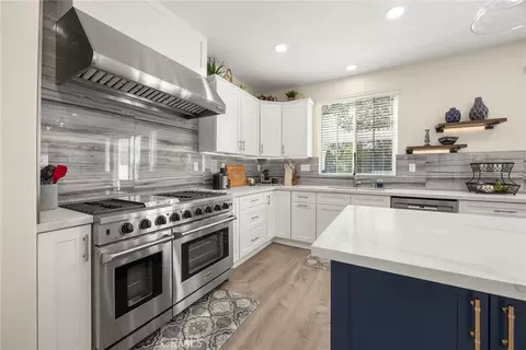 Kitchen - 16 Kempton Ln, Ladera Ranch, CA 92694 photo 4 of 6