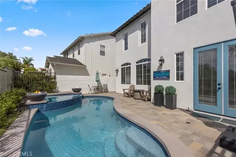 Exterior - 16 Kempton Ln, Ladera Ranch, CA 92694 photo 7 of 12
