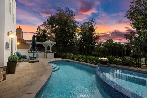 Exterior - 16 Kempton Ln, Ladera Ranch, CA 92694 photo 5 of 9