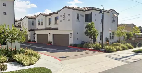 17540 Cameron #102, Huntington Beach, CA 92647