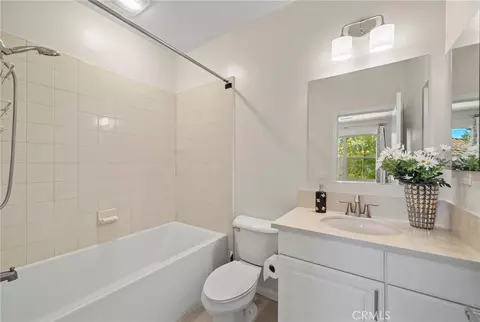 Bath - 110 Rose Arch, Irvine, CA 92620 photo 2 of 2