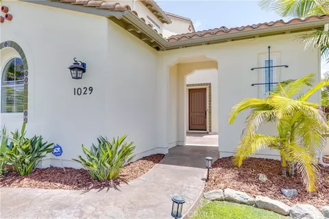 1029 Straightaway Ct, Oceanside, CA 92057 photo 2