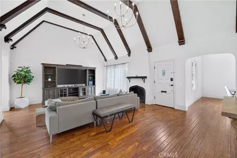 515 N Crescent Hts, Los Angeles, CA 90048