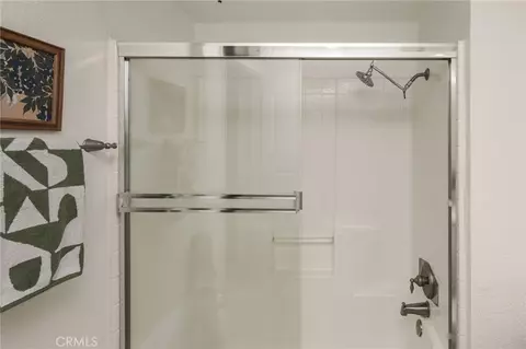 Bath - 838 Pine Ave #113, Long Beach, CA 90813 photo 3 of 5