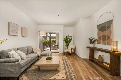 Living - 838 Pine Ave #113, Long Beach, CA 90813 photo 3 of 5
