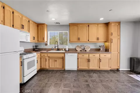 7381 Sunset Rd, Joshua Tree, CA 92252 photo 11