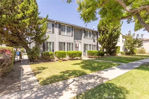 Exterior - 4411 Linden Ave, Long Beach, CA 90807 photo 2 of 3