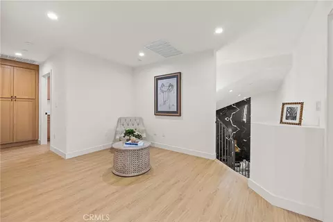 Entry Way - 4807 Cinco Vw, Whittier, CA 90601 photo 5 of 7