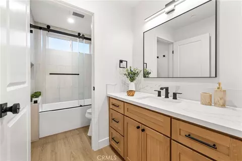 Bath - 4807 Cinco Vw, Whittier, CA 90601 photo 5 of 7