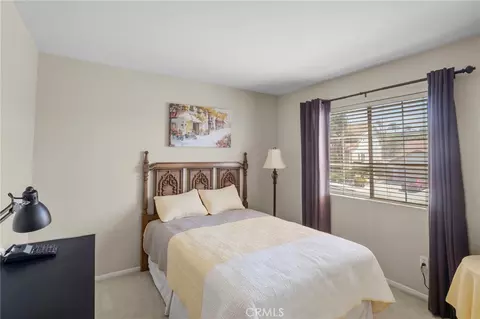 Bedroom - 1372 Haddington Dr, Riverside, CA 92507 photo 4 of 5