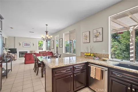Kitchen - 1372 Haddington Dr, Riverside, CA 92507 photo 2 of 2