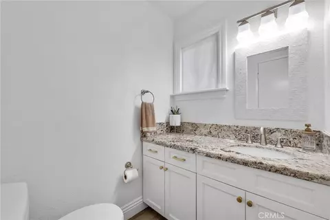 Bath - 745 E Barkley Ave, Orange, CA 92867 photo 1 of 4