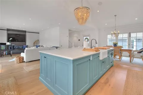 Kitchen - 5590 E The Toledo, Long Beach, CA 90803 photo 6 of 7