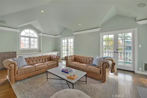 Living - 5590 E The Toledo, Long Beach, CA 90803 photo 4 of 5