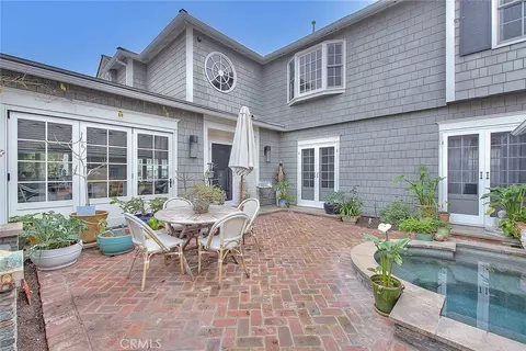 Exterior - 5590 E The Toledo, Long Beach, CA 90803 photo 9 of 16