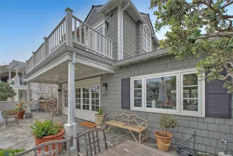 Exterior - 5590 E The Toledo, Long Beach, CA 90803 photo 2 of 16