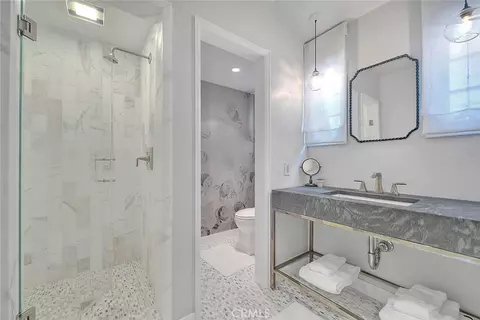 Bath - 5590 E The Toledo, Long Beach, CA 90803 photo 1 of 9