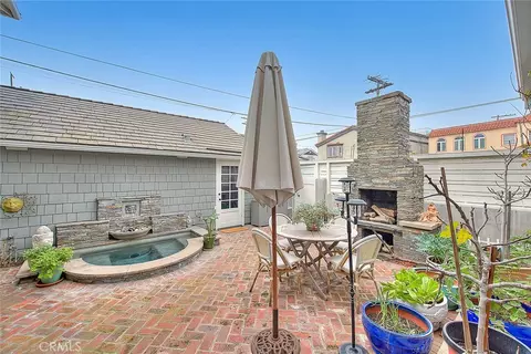 Exterior - 5590 E The Toledo, Long Beach, CA 90803 photo 13 of 16