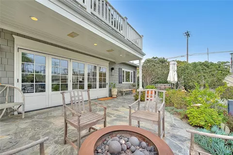 Exterior - 5590 E The Toledo, Long Beach, CA 90803 photo 3 of 16