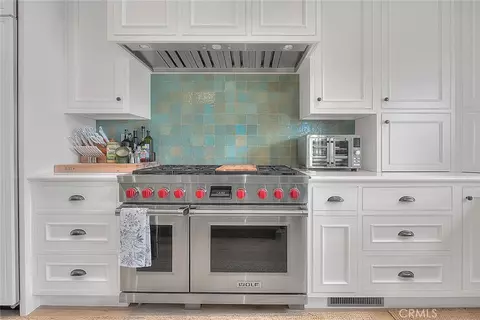 Kitchen - 5590 E The Toledo, Long Beach, CA 90803 photo 4 of 8