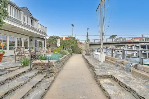 Exterior - 5590 E The Toledo, Long Beach, CA 90803 photo 8 of 16