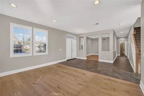 Living - 45084 Vine Clf, Temecula, CA 92592 photo 3 of 12