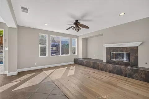 Living - 45084 Vine Clf, Temecula, CA 92592 photo 5 of 12
