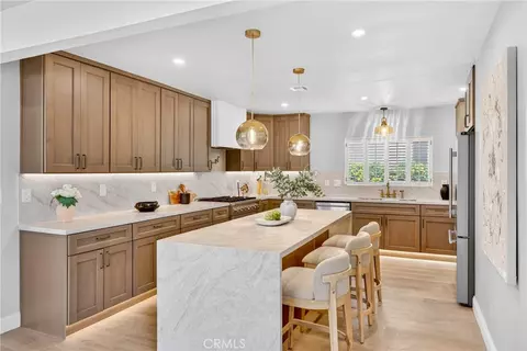 1744 S Genesee, Los Angeles, CA 90019