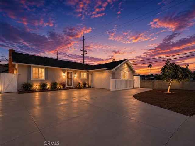 17472 Waal Cir, Huntington Beach, CA 92647