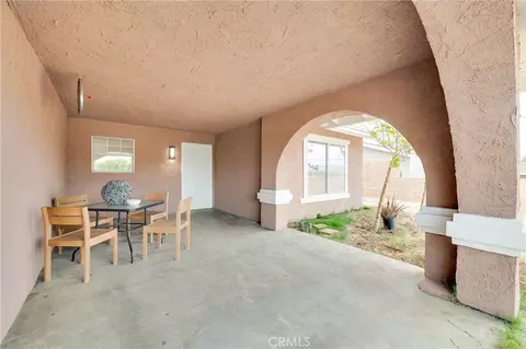 6425 Stover, Riverside, CA 92505 photo 2